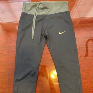 Nike Dri-Fit navy leggings